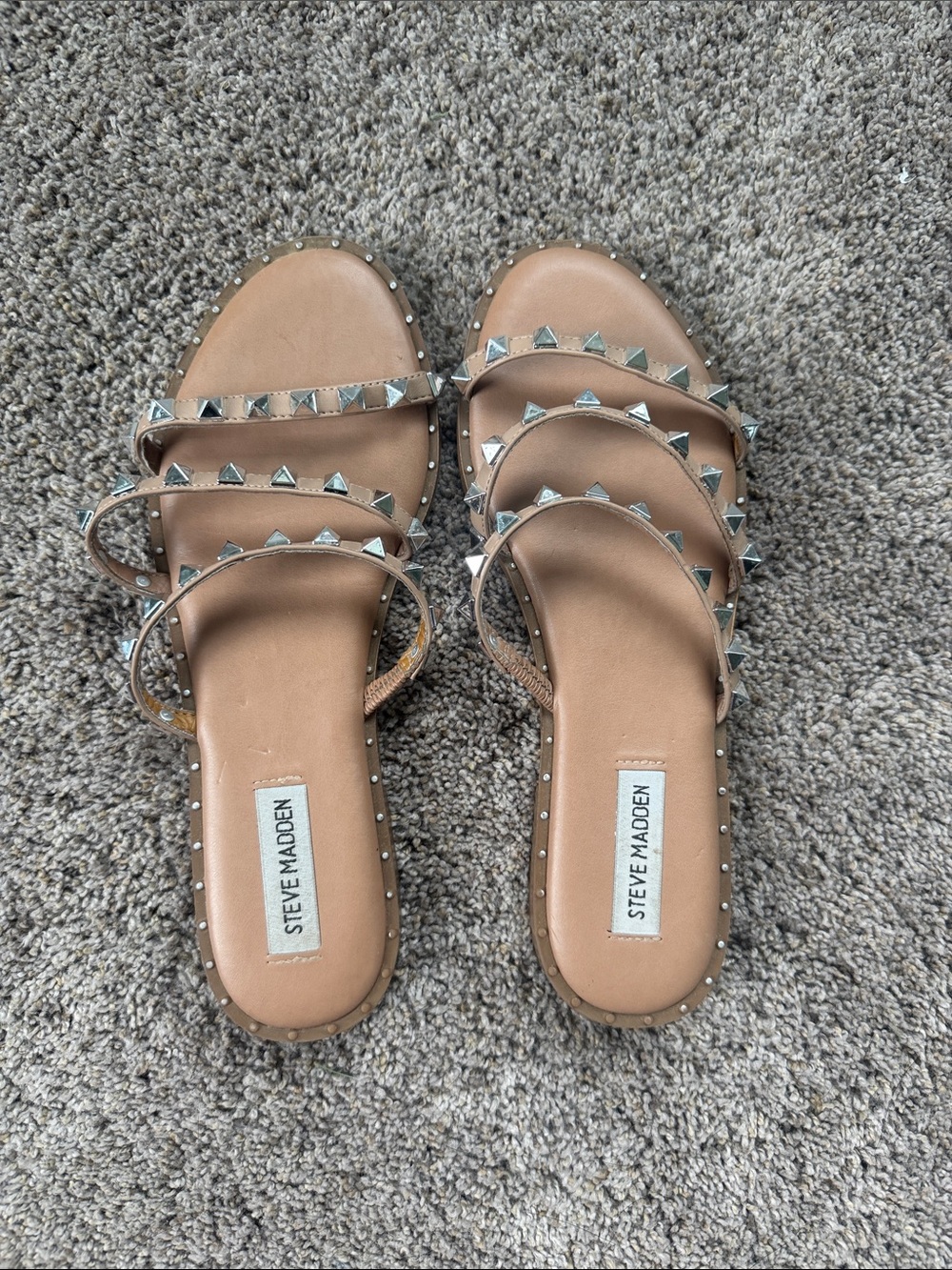 Steve Madden Nude/Tan Pyramid Stud Slide Sandals